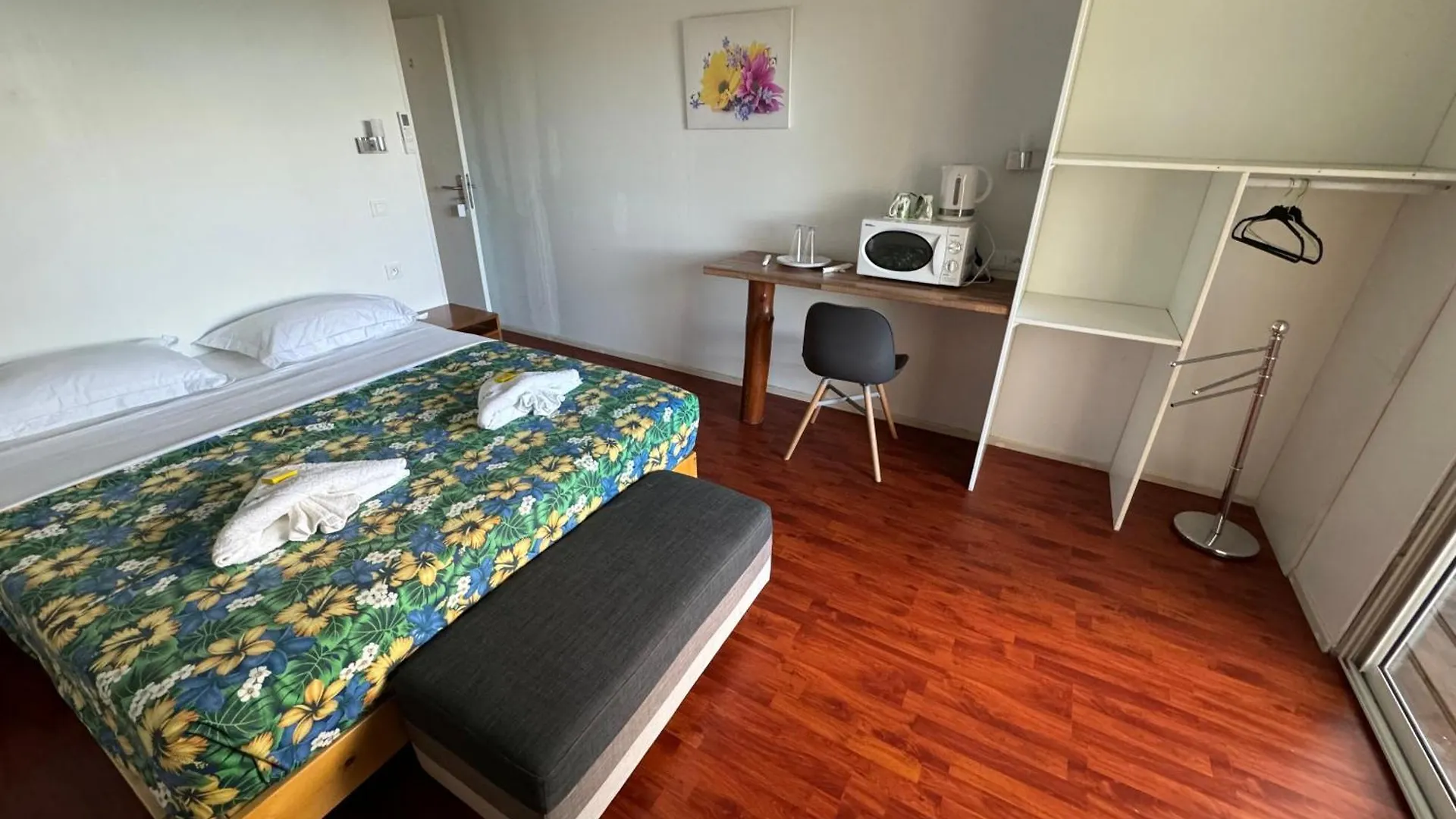 Te Mao Hotel Avatoru